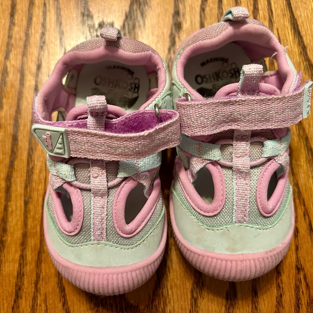 NOT FOR SALE. DO NOT PURCHASE

OshKosh B'gosh Purple and Blue Kids Machine Washa